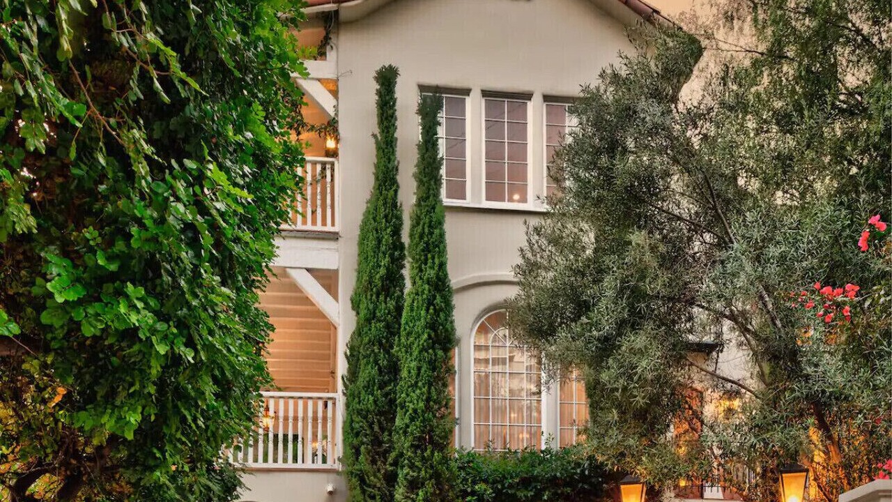 Photo of Outdoor in Hollywood Hills West