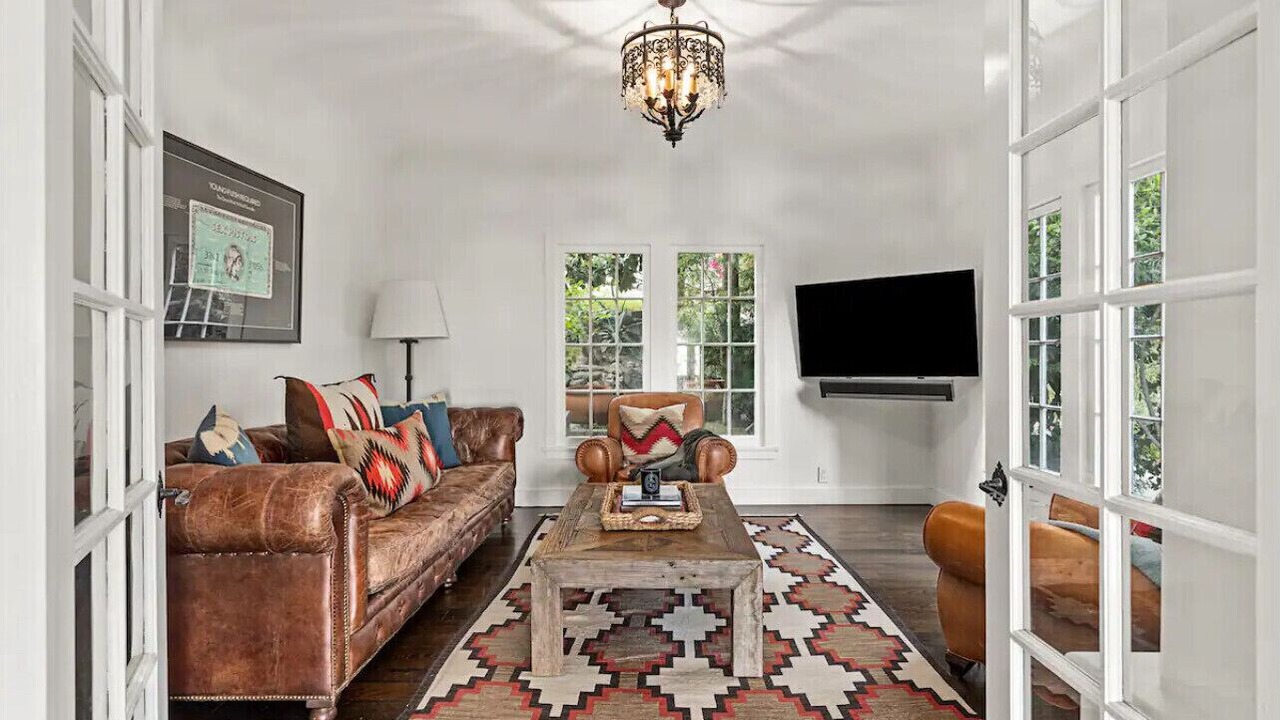 Photo of Livingroom in Hollywood Hills West