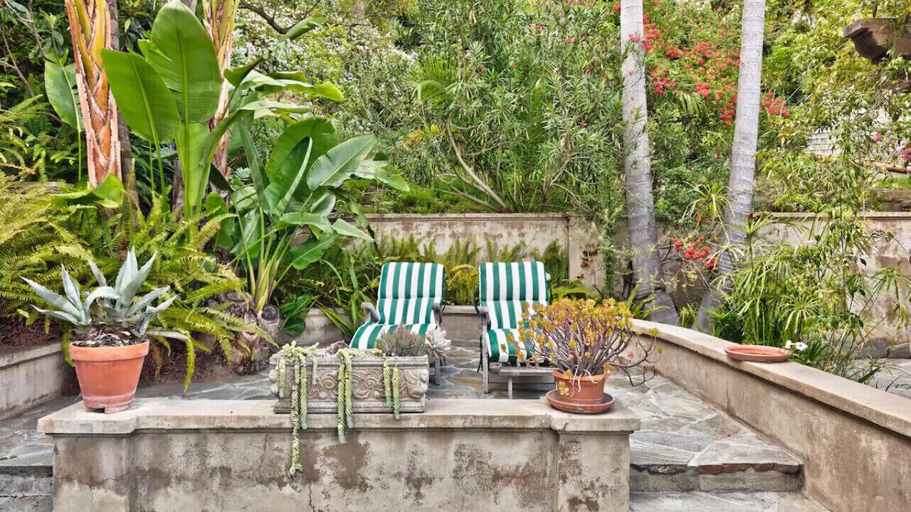 Photo of Outdoor in Hollywood Hills West