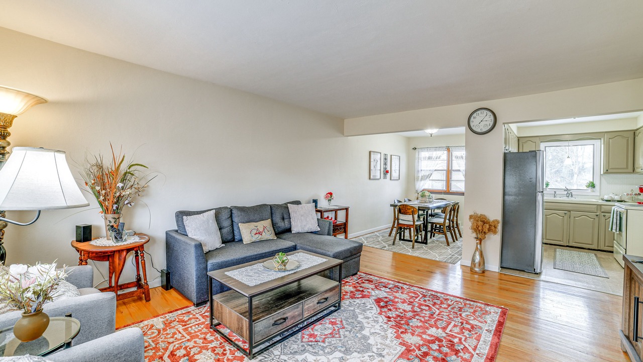 Photo of Livingroom in Binghamton