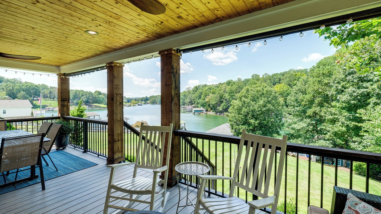 Photo of Outdoor in Smith Mountain Lake
