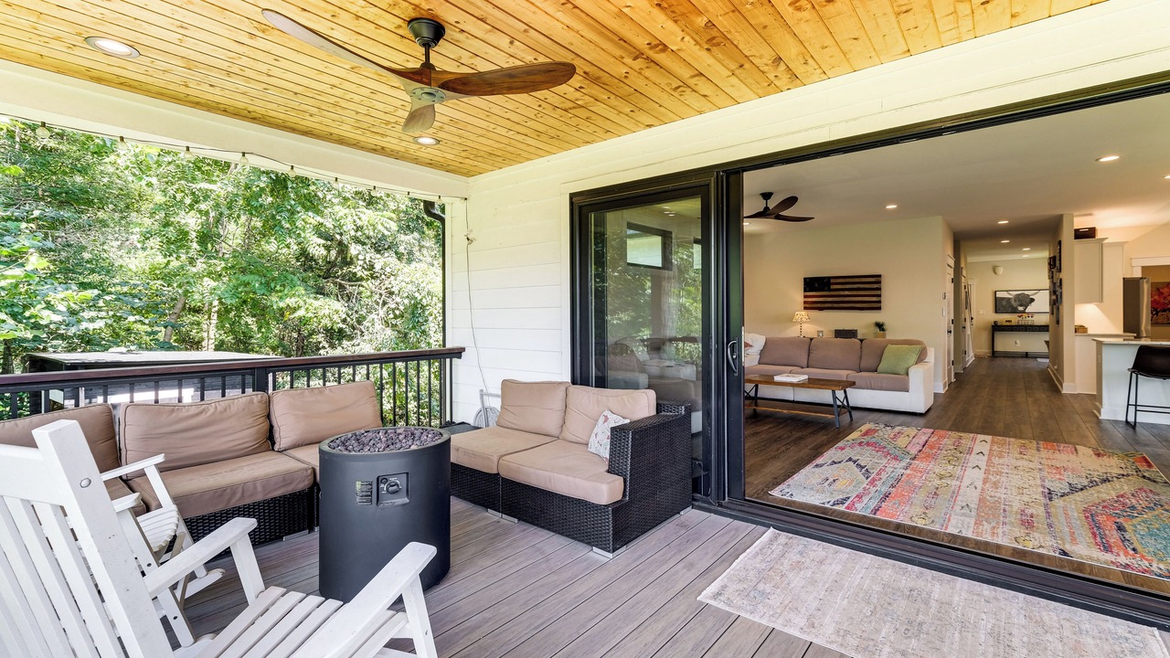 Photo of Patio Balcony in Smith Mountain Lake