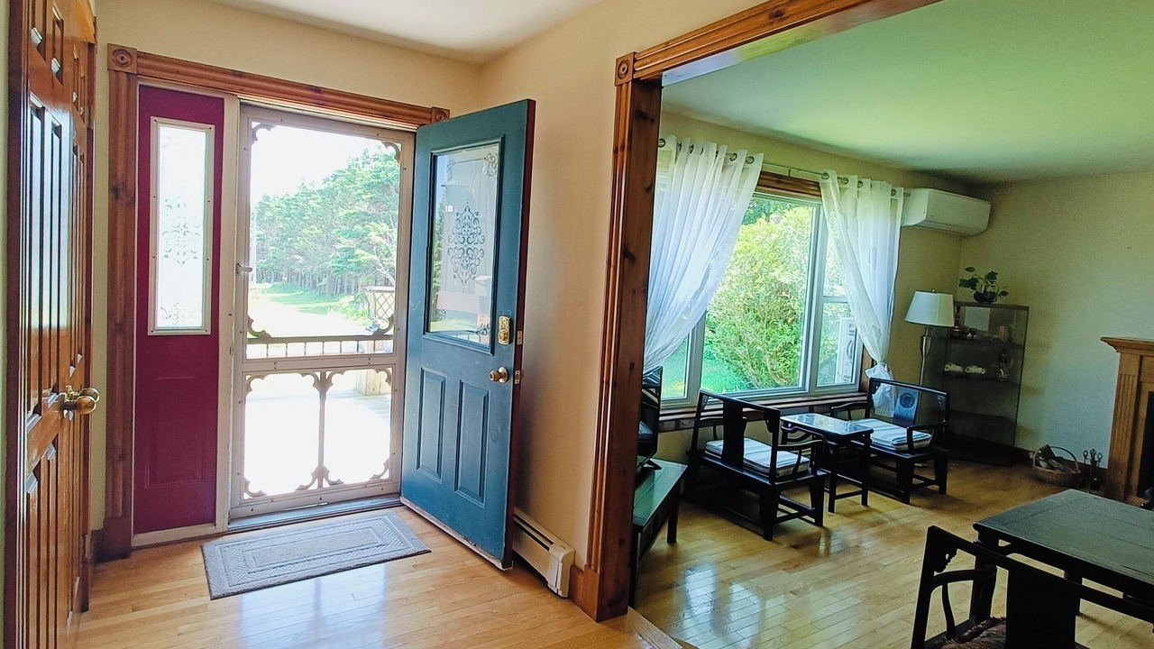 Photo of Livingroom in Brackley Beach
