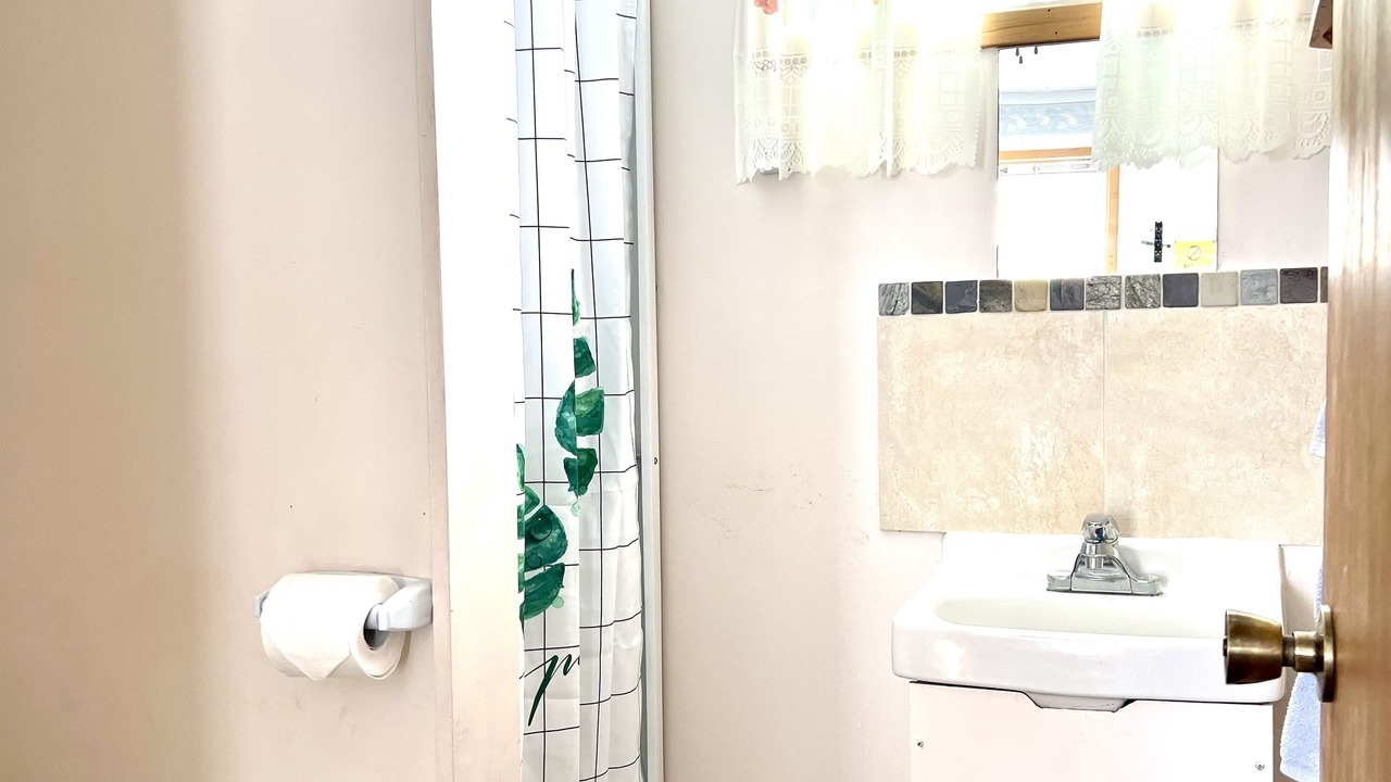 Photo of Bathroom in Brackley Beach