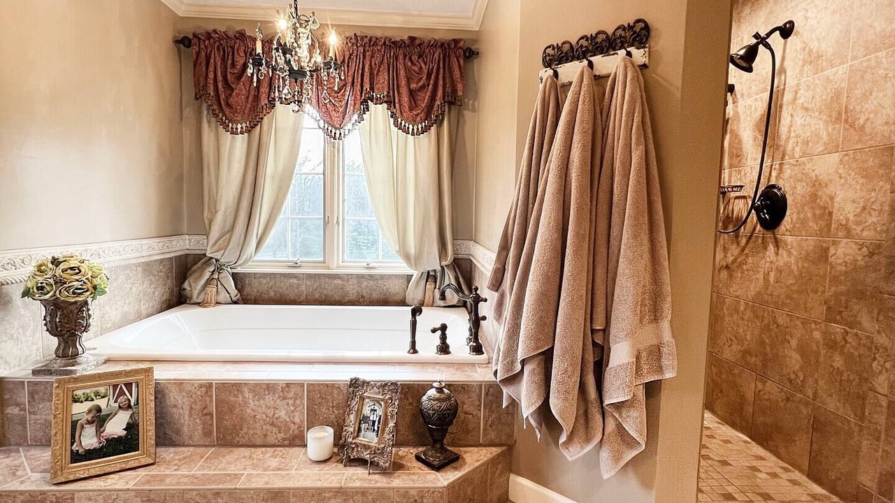 Photo of Bathroom in Granger