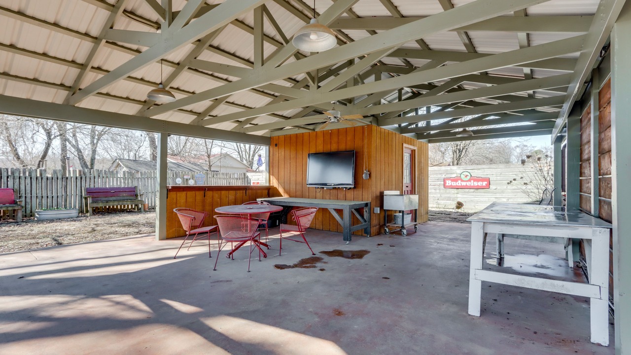 Photo of Outdoor in Fayetteville