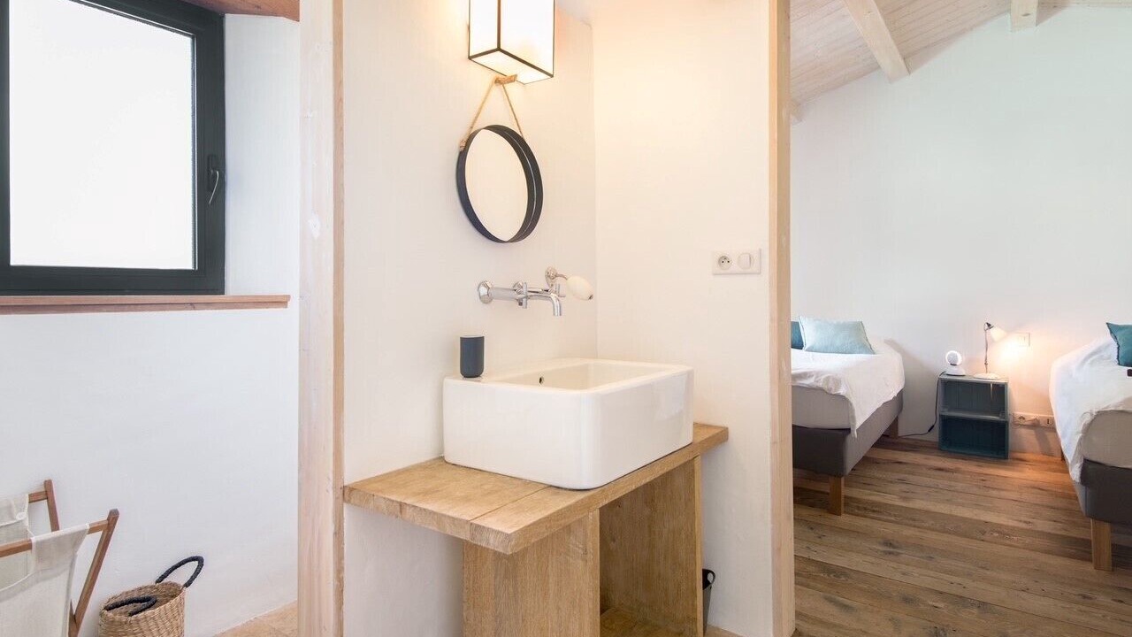 Photo of Bathroom in La Couarde-sur-Mer