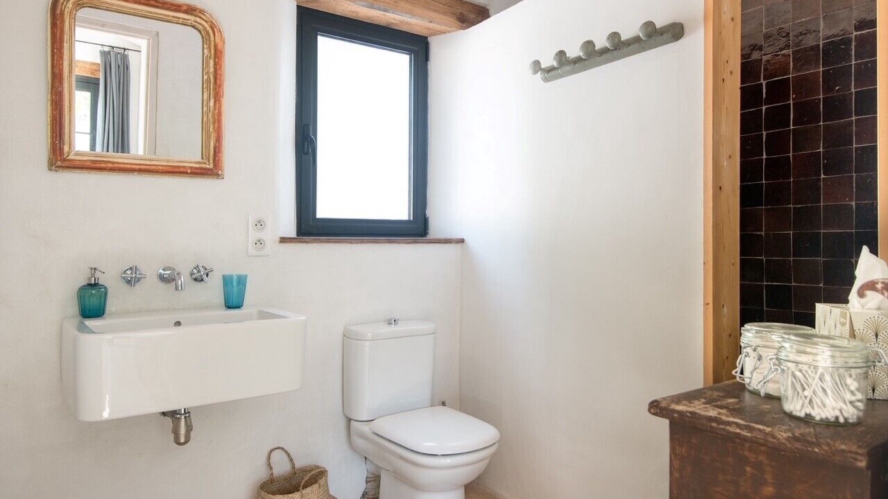 Photo of Bathroom in La Couarde-sur-Mer