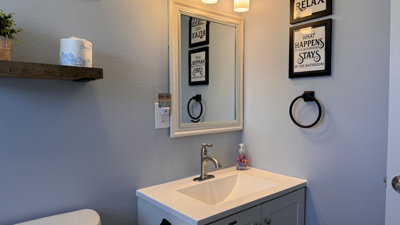 Photo of Bathroom in Surfside Beach