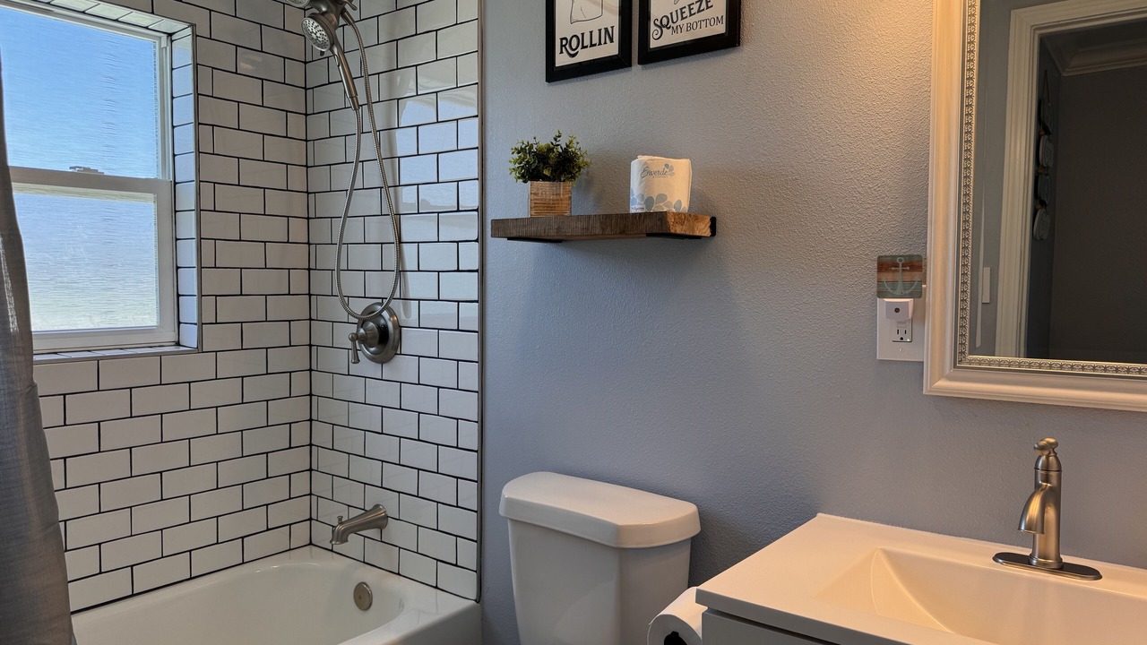 Photo of Bathroom in Surfside Beach