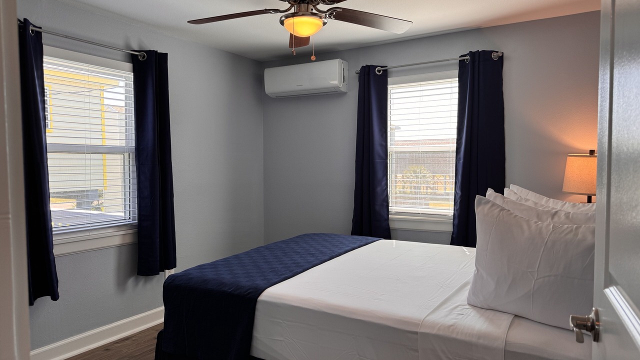 Photo of Bedroom in Surfside Beach