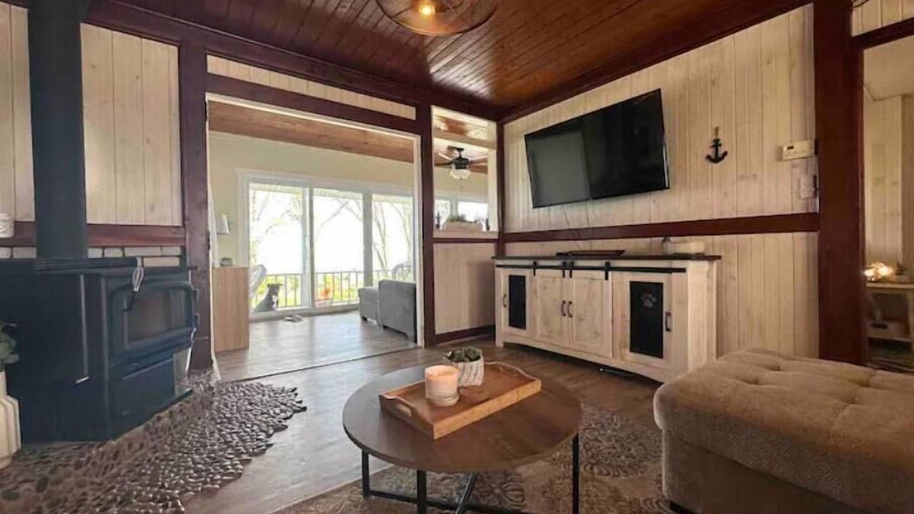 Photo of Livingroom in Leamington
