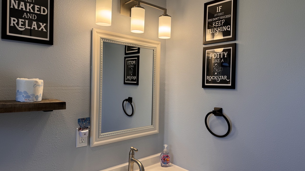 Photo of Bathroom in Surfside Beach