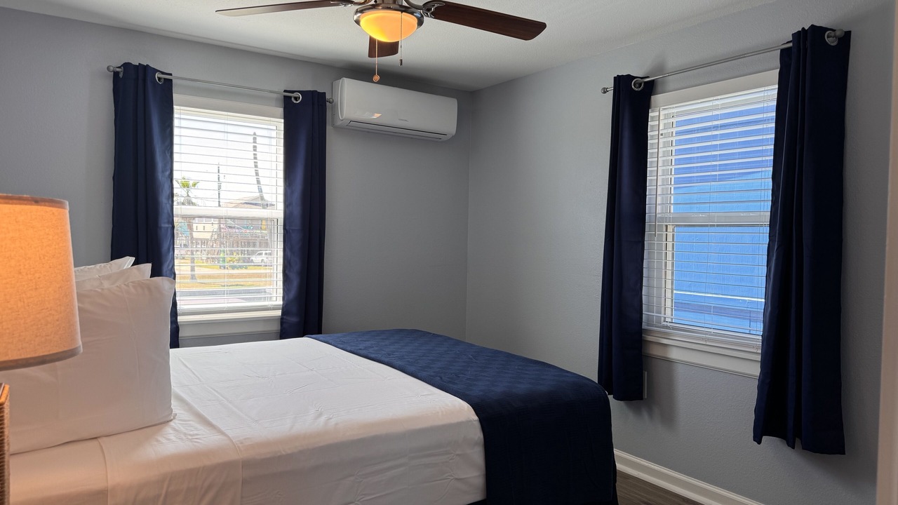 Photo of Bedroom in Surfside Beach