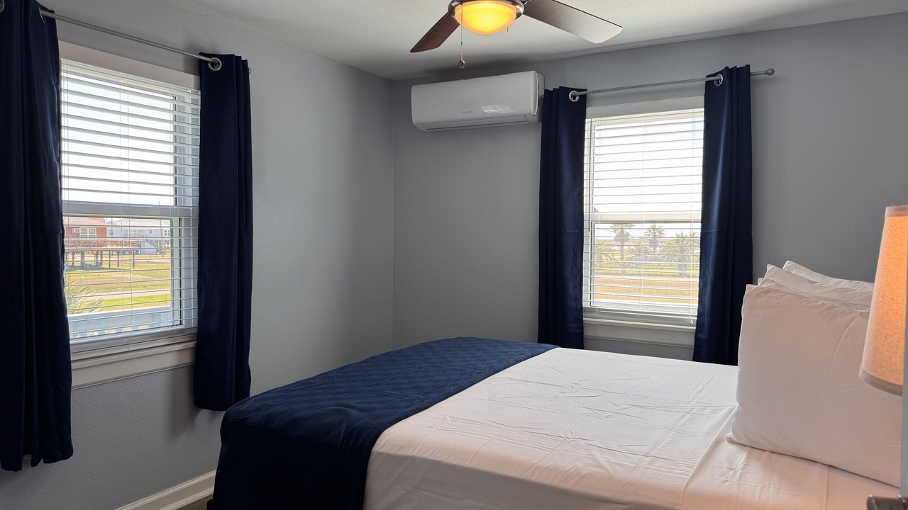Photo of Bedroom in Surfside Beach