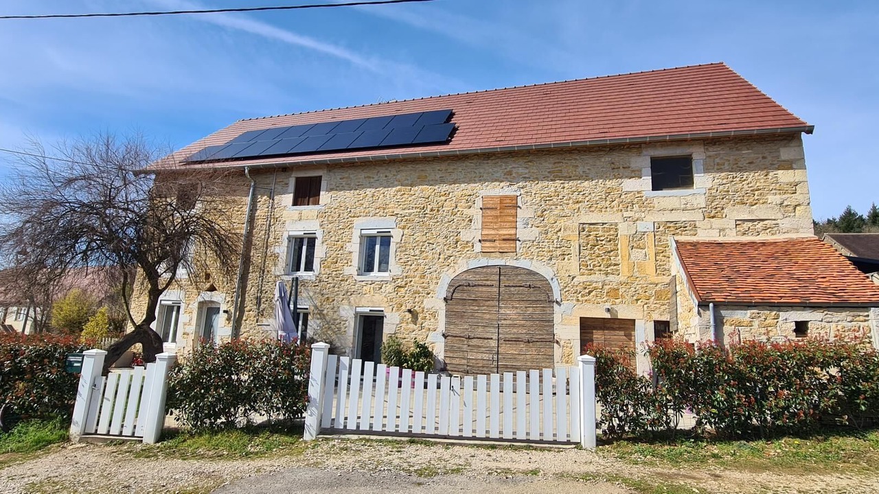 Photo of Outdoor in Mantry