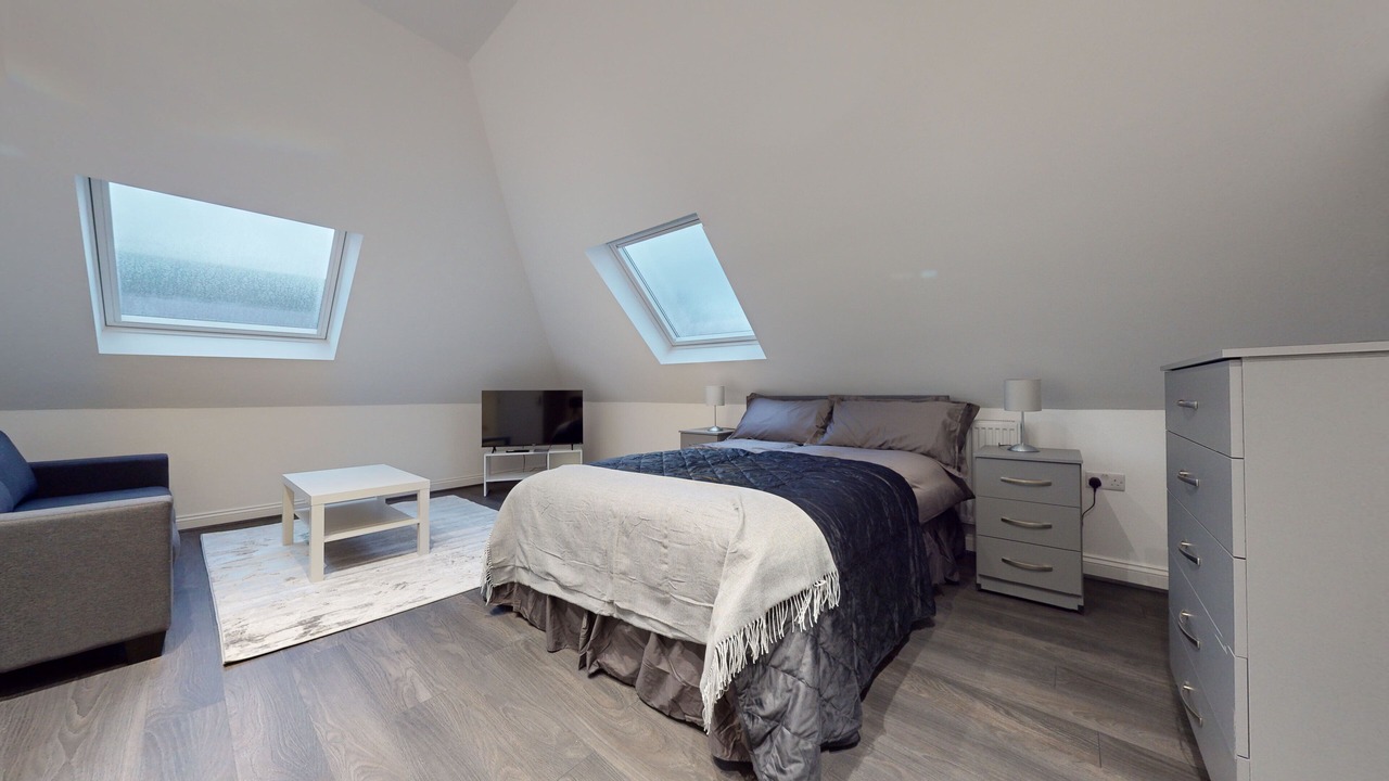 Photo of Bedroom in Mapesbury