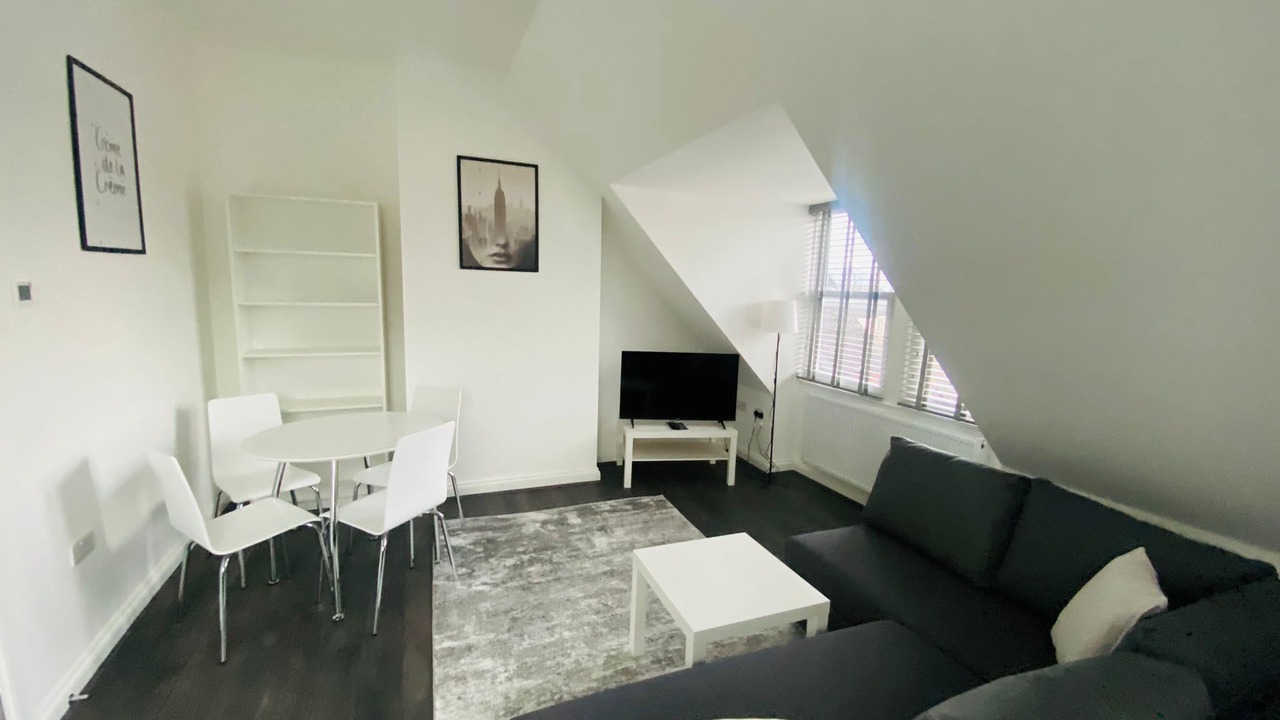 Photo of Livingroom in Mapesbury