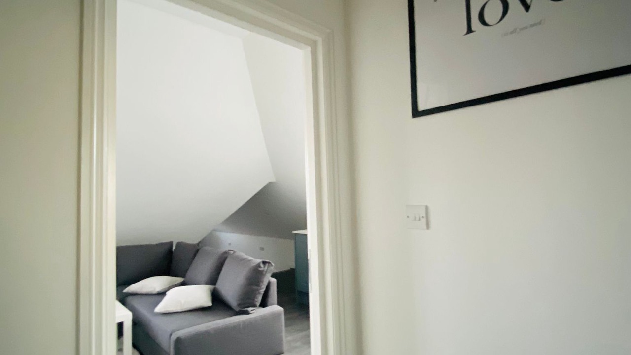 Photo of Others in Mapesbury