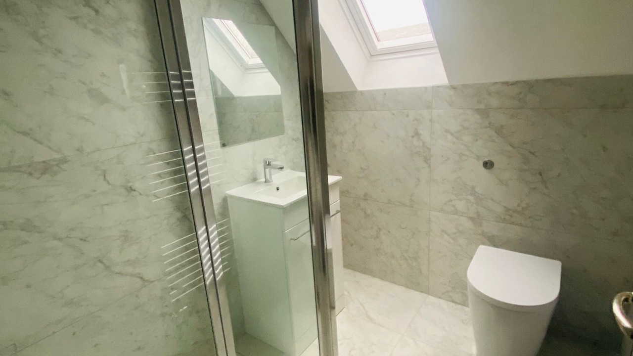 Photo of Bathroom in Mapesbury