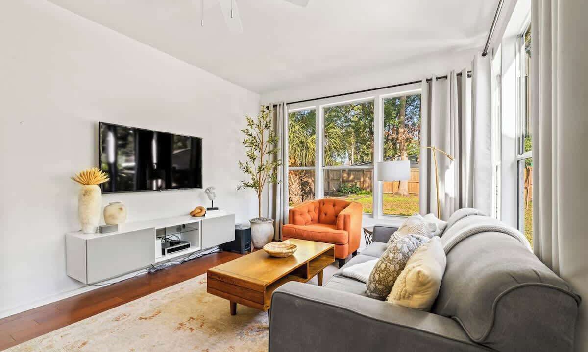 Photo of Livingroom in Fairfax