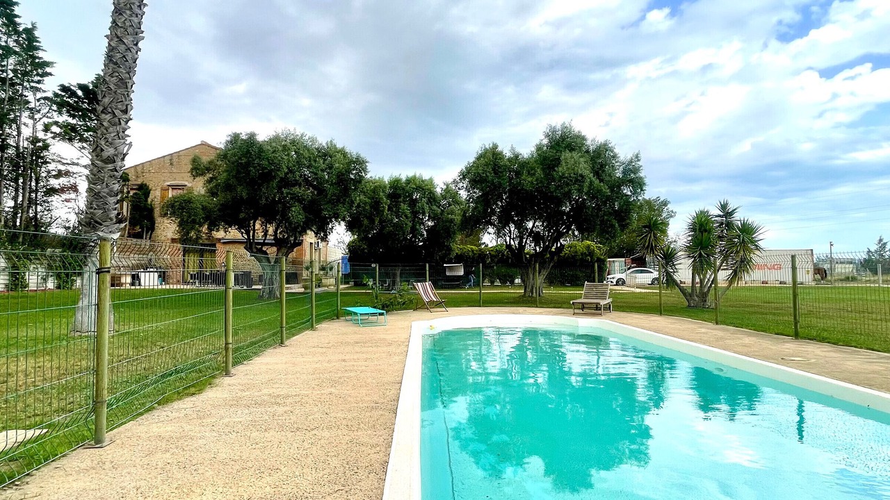 Photo of Outdoor in Pia