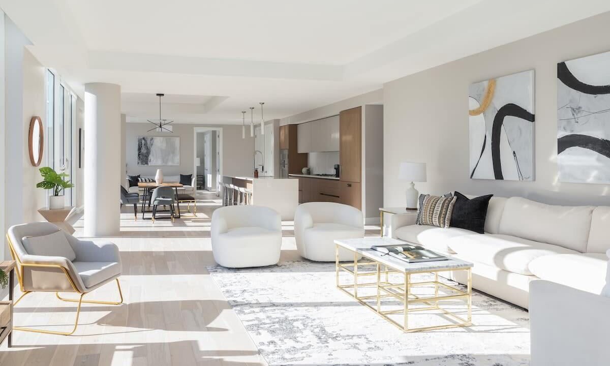 Photo of Livingroom in Near North Side