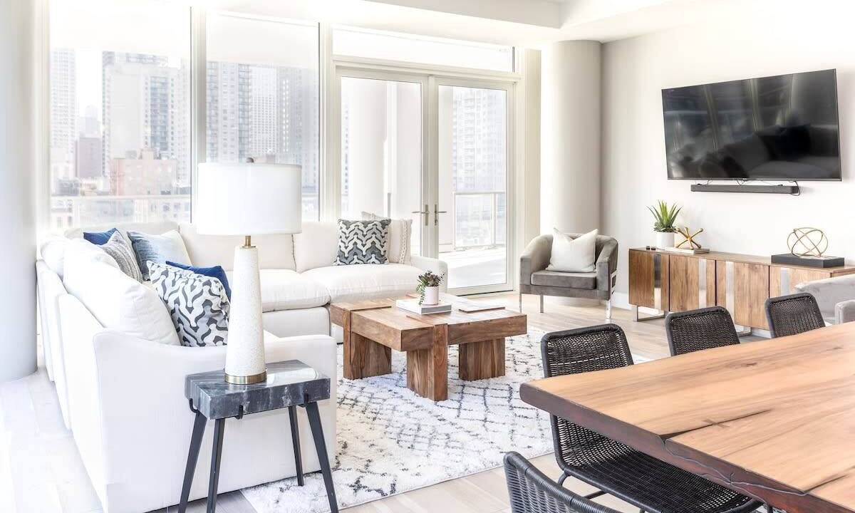 Photo of Livingroom in Near North Side