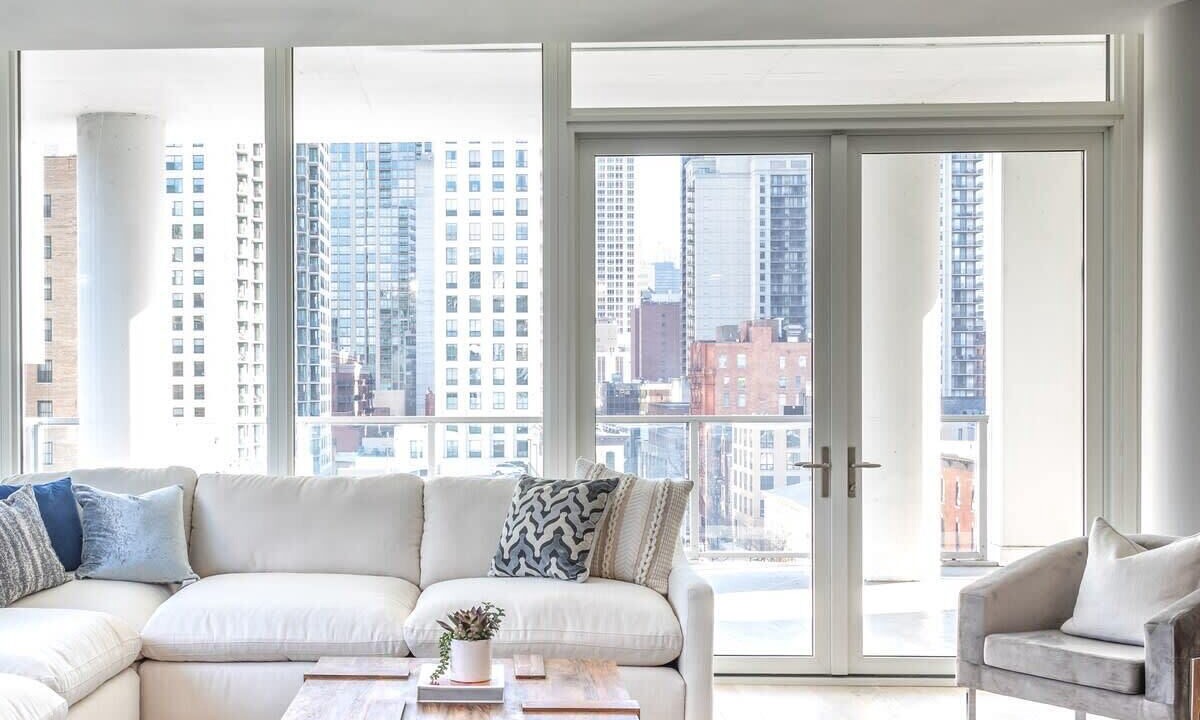 Photo of Livingroom in Near North Side