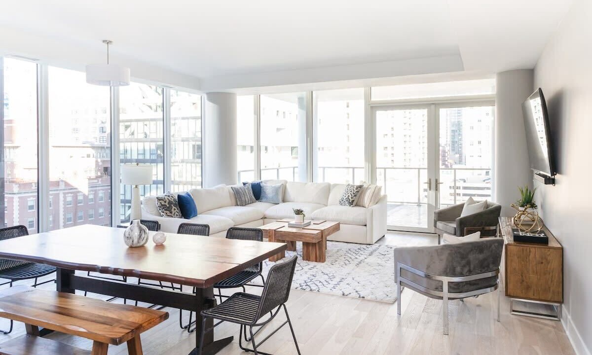 Photo of Livingroom in Near North Side