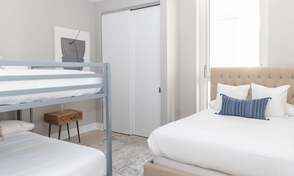 Photo of Bedroom in Near North Side