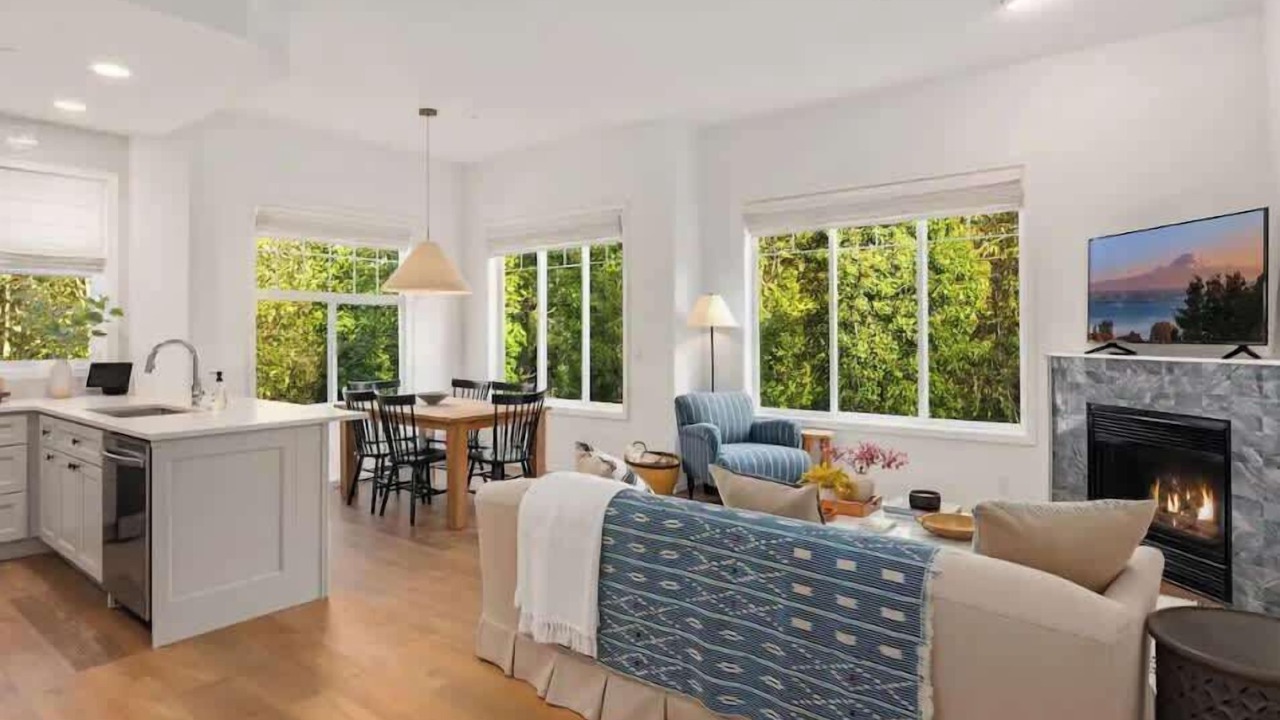 Photo of Livingroom in Bellevue