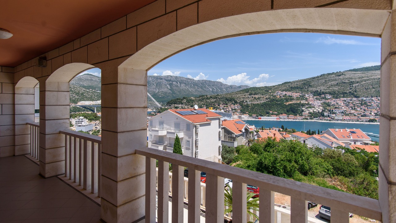 Photo of Patio Balcony in Babin Kuk