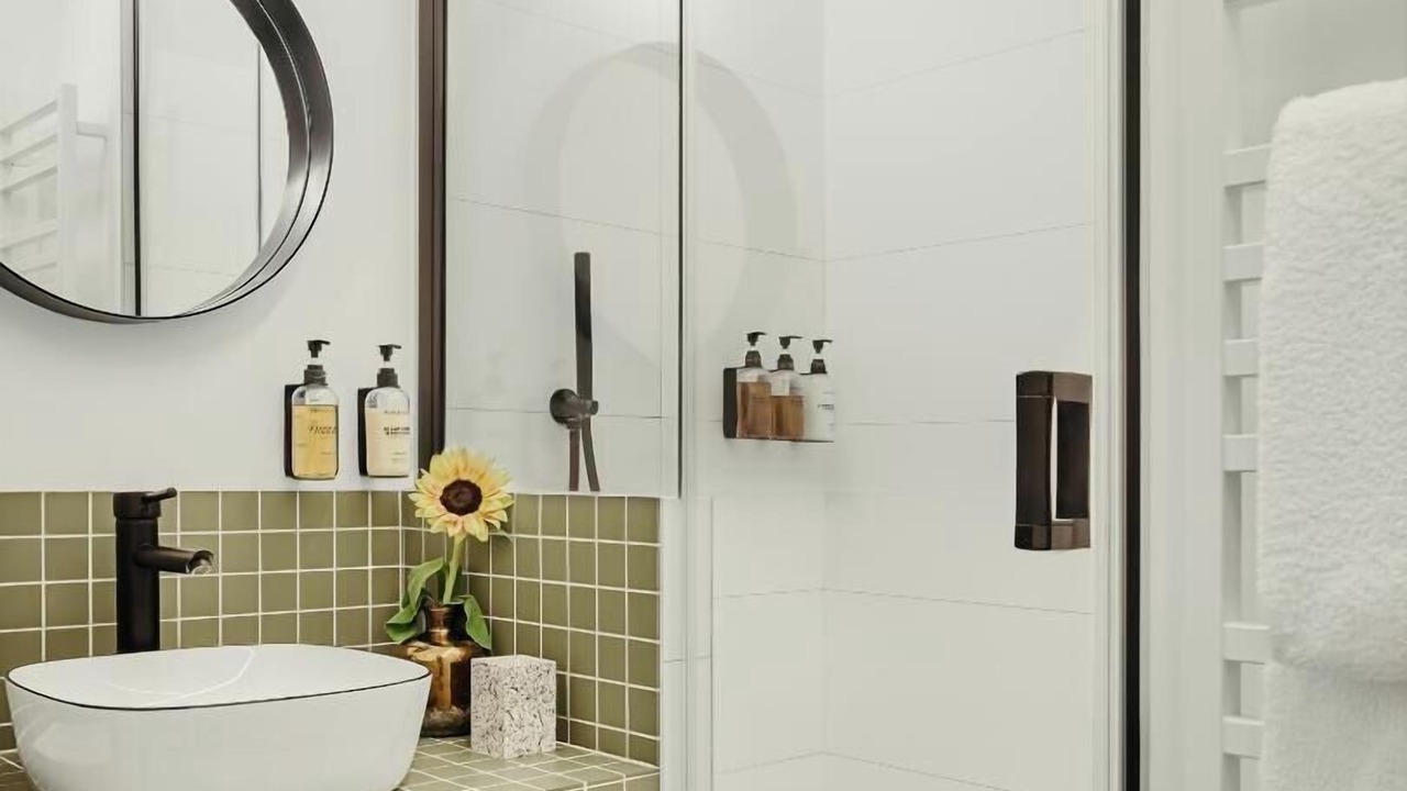 Photo of Bathroom in Madeleine