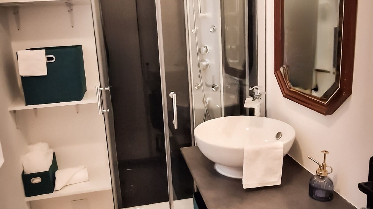Photo of Bathroom in Villefranche-de-Rouergue