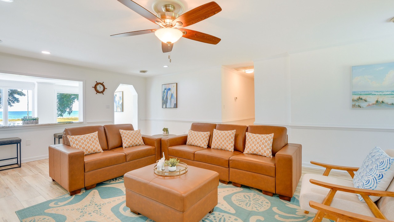 Photo of Livingroom in Point Lookout