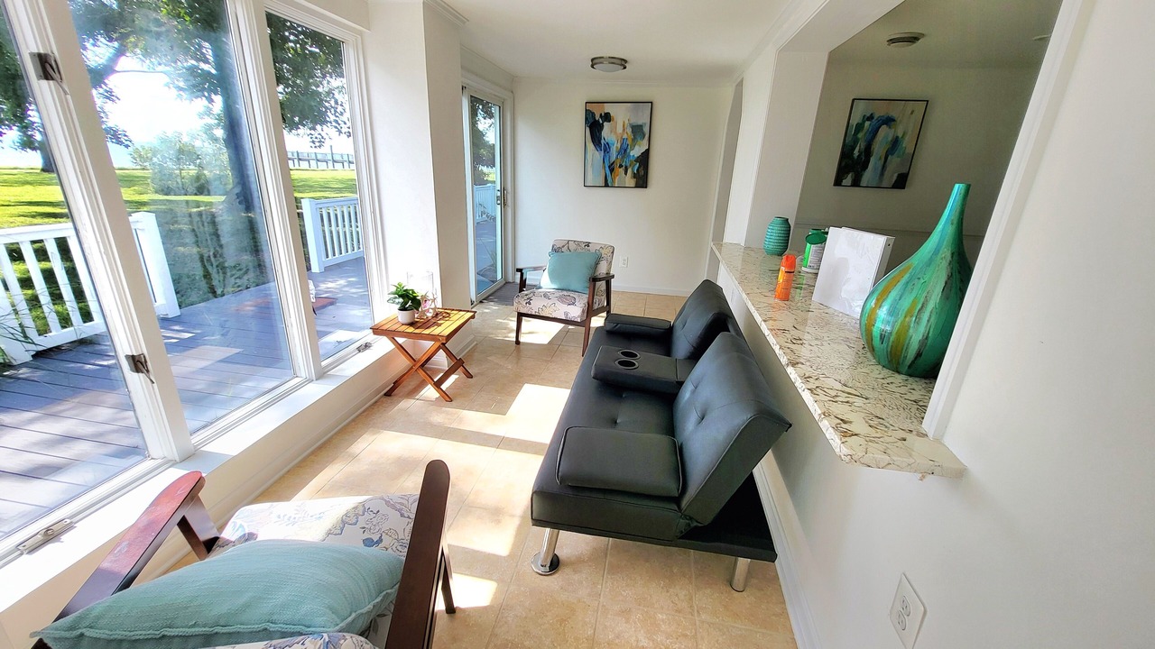 Photo of Livingroom in Point Lookout