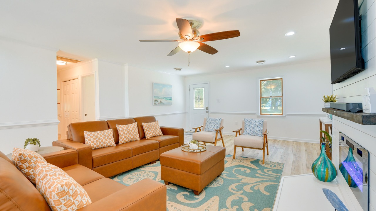 Photo of Livingroom in Point Lookout