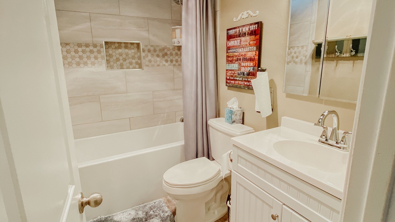 Photo of Bathroom in Calimesa