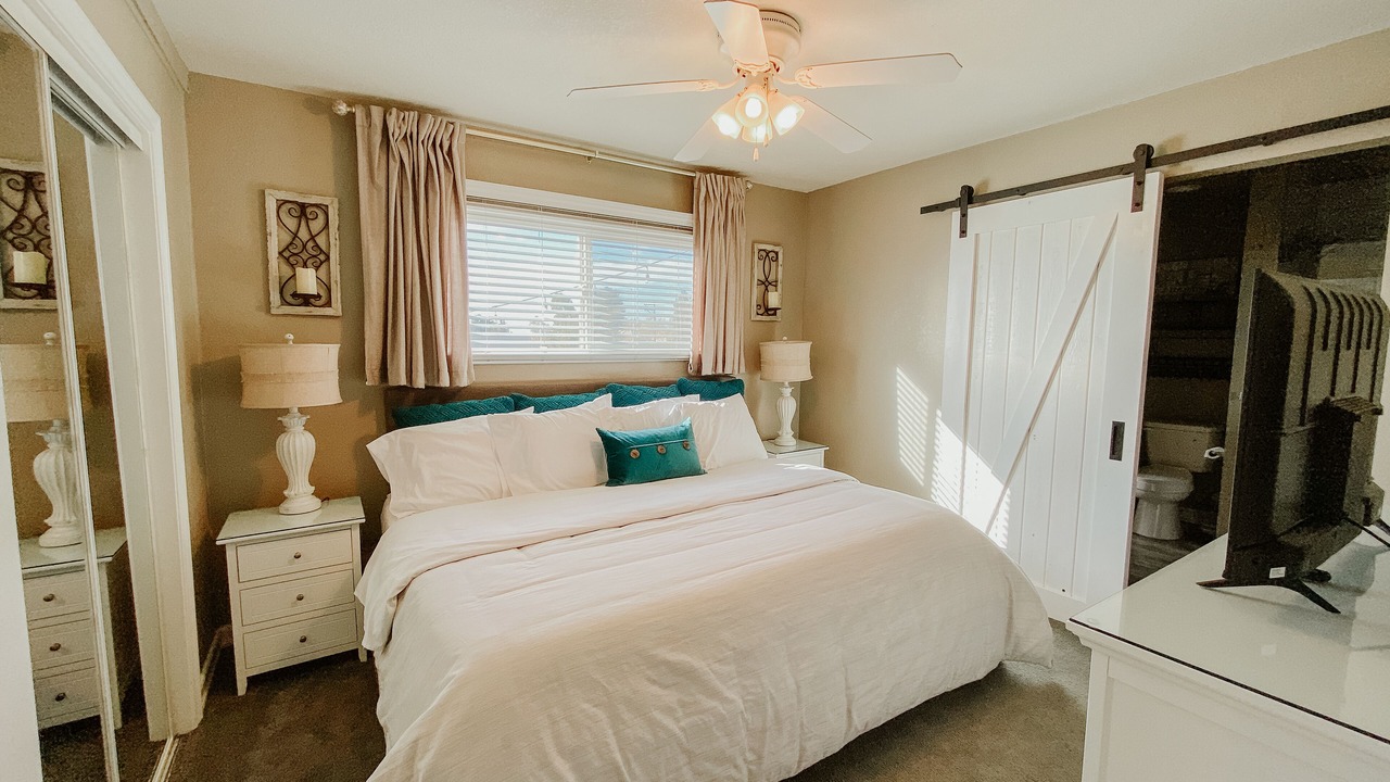 Photo of Bedroom in Calimesa