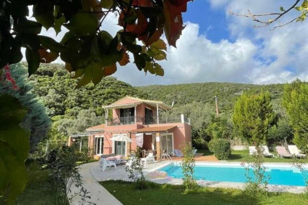 Photo of Outdoor in Mikros Gialos