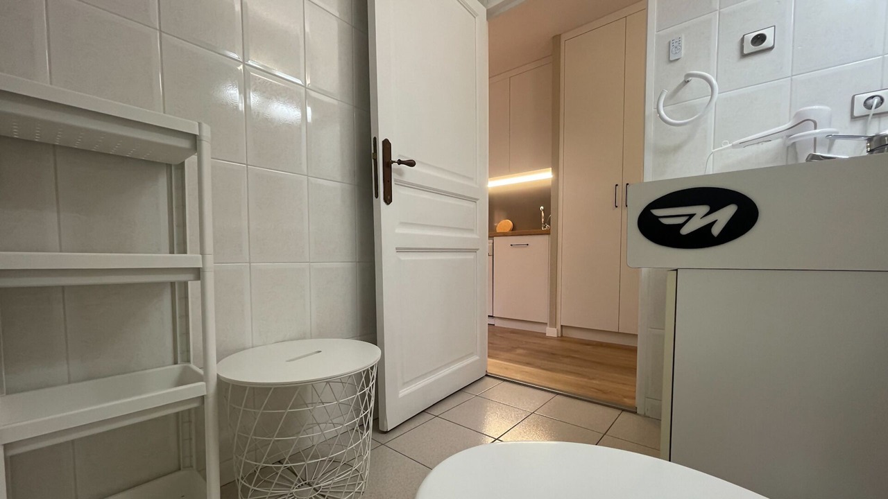 Photo of Bathroom in Enveitg