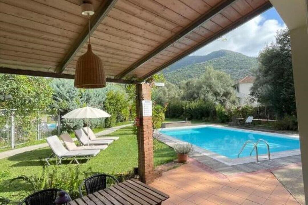 Photo of Outdoor in Mikros Gialos