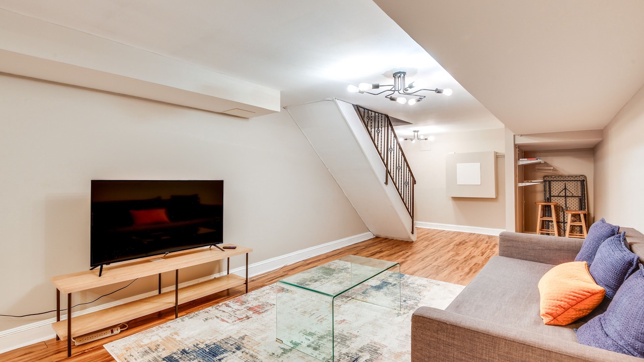 Photo of Livingroom in Downtown Baltimore