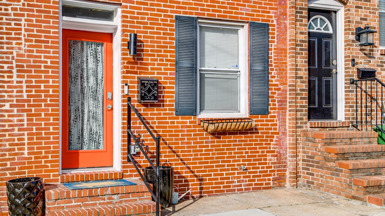 Photo of Others in Downtown Baltimore