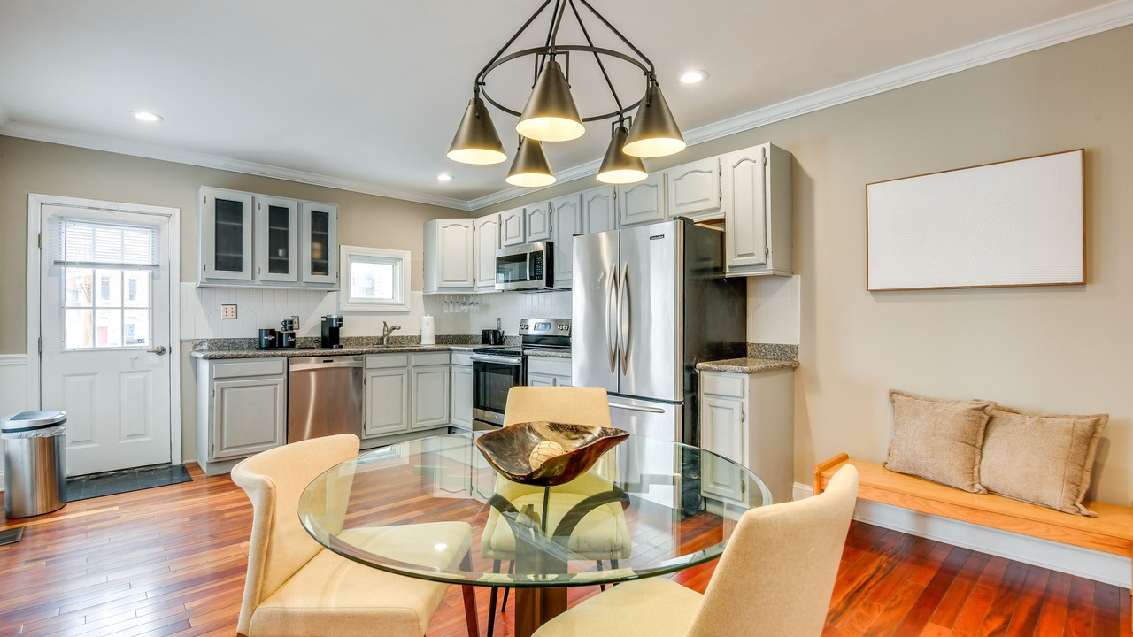 Photo of Others in Downtown Baltimore