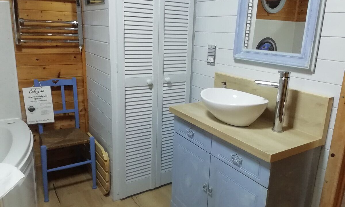 Photo of Bathroom in Romney Marsh