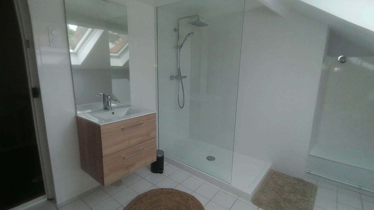 Photo of Bathroom in Leudon-en-Brie