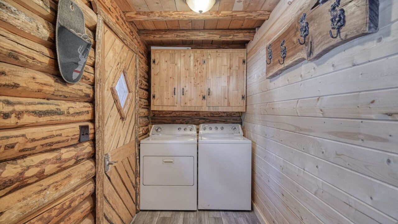 Photo of Bedroom in Island Park