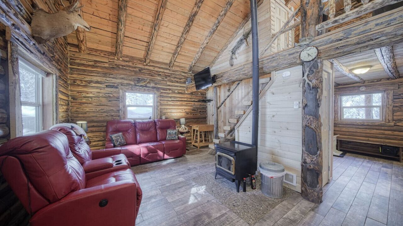 Photo of Livingroom in Island Park